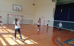 Więcej o: Turniej Badmintona z okazji Dnia Dziecka